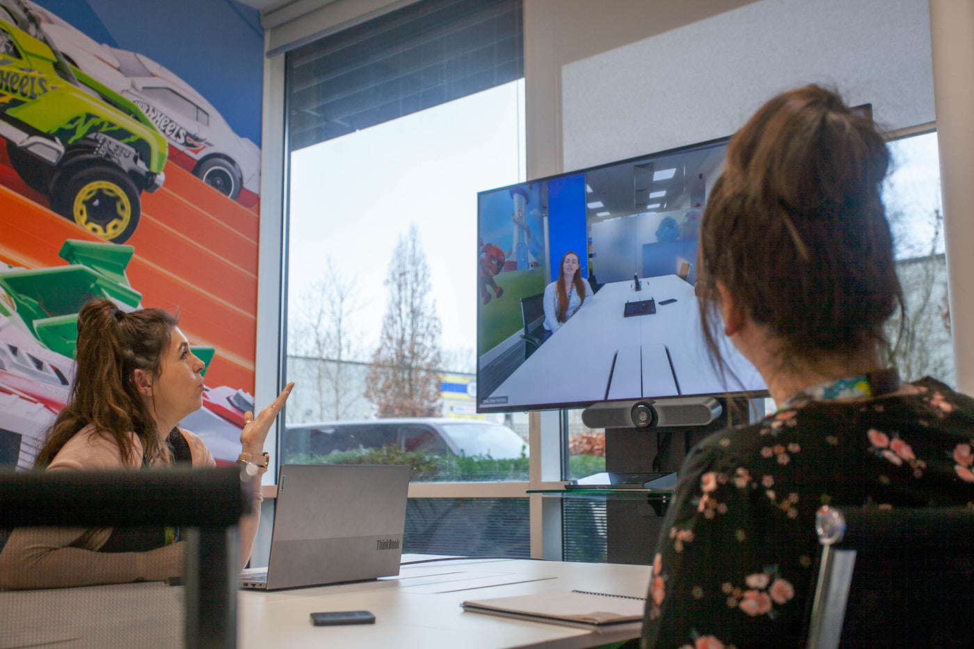 Creating Office Culture in a Hybrid World: The Role of Tech in Making People Want to Come In