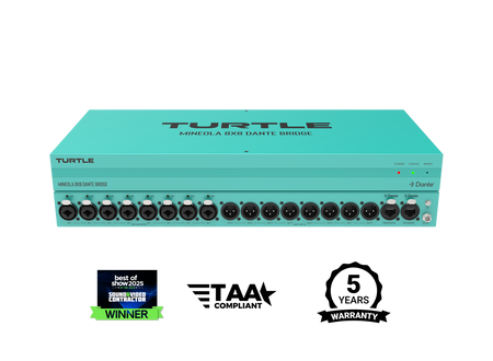 Teal audioapparatuur met meerdere connectoren op een witte achtergrond, met het merk 'Turtle'.
