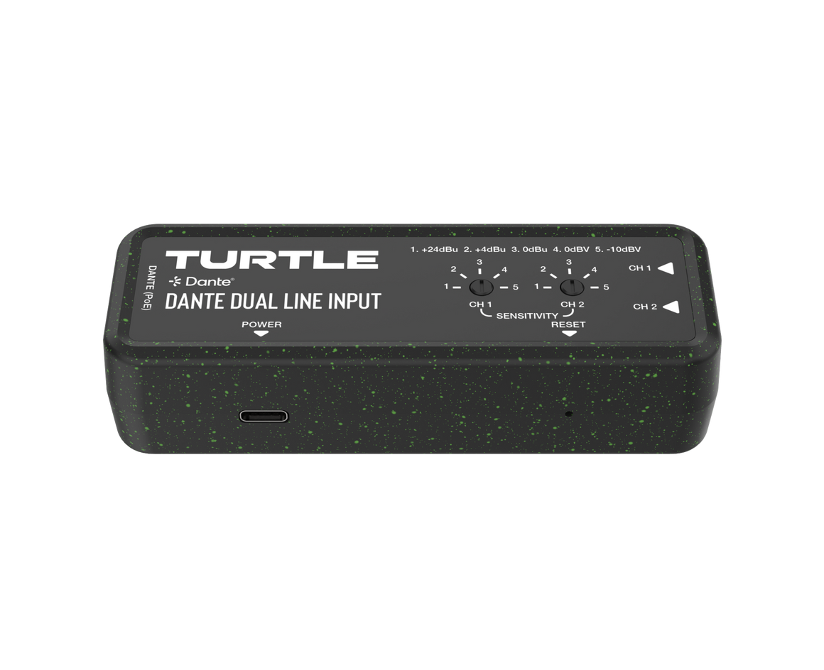 Turtle Dante Dual Line Input-apparaat op een witte achtergrond